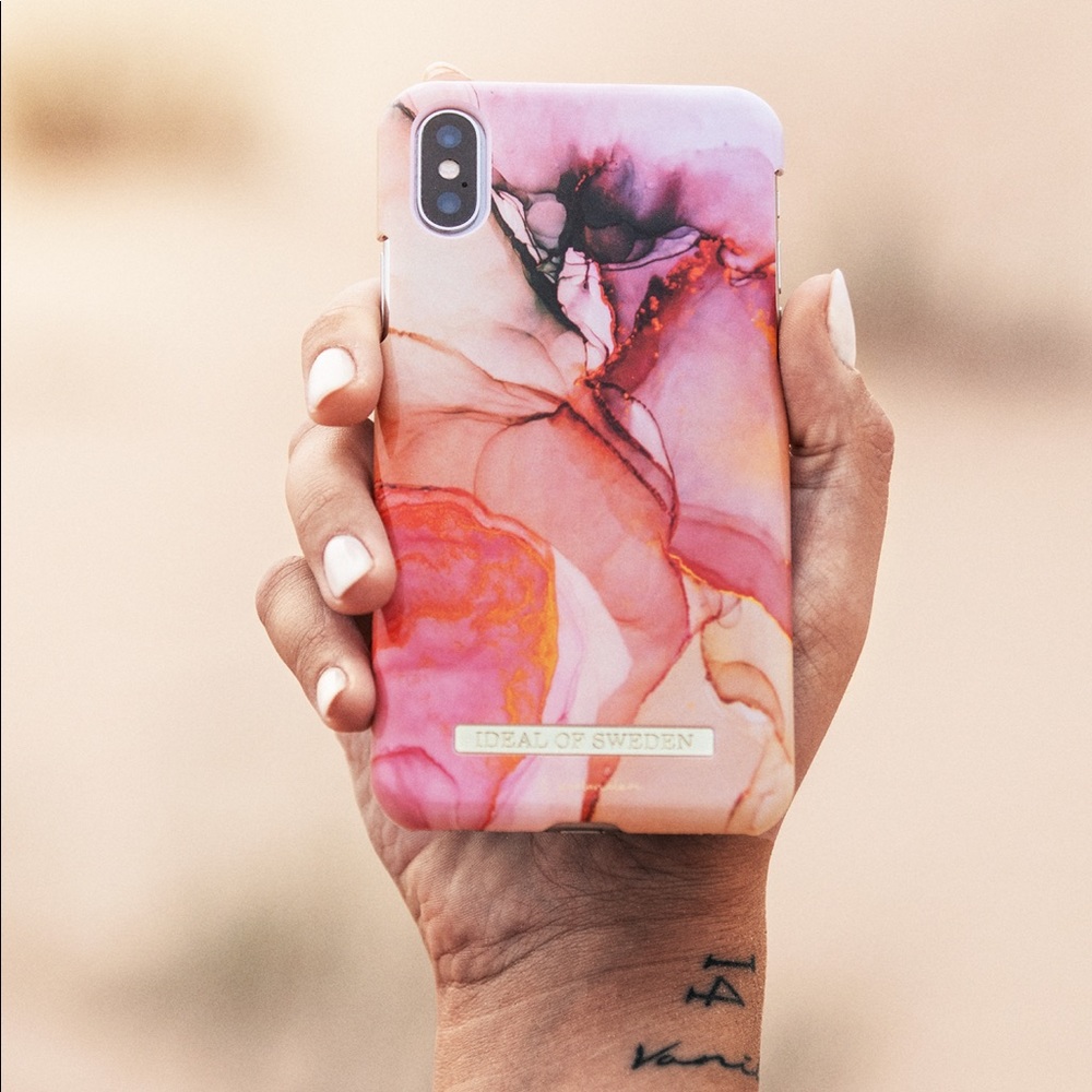 Ideal of Sweden Novalanalove Pink iPhone 7 Case